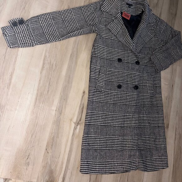 Black and White Plaid Woolen Pea Coat - Picture 6 of 8
